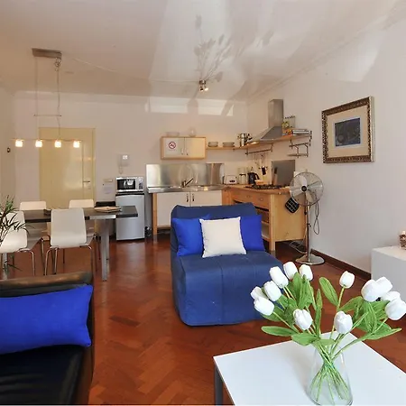 Apartment Intermezzo *