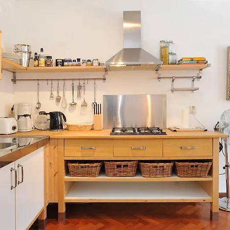 Apartment Intermezzo